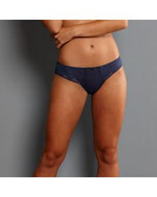 Load image into Gallery viewer, Selma 1335 Brazilian Shorty