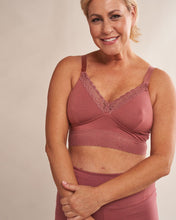 Load image into Gallery viewer, Delilah Wireless Mastectomy Bralette AO-019
