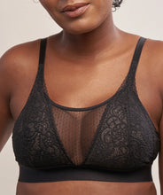 Load image into Gallery viewer, MAGGIE AO-062 WIRELESS LACE BRALETTE
